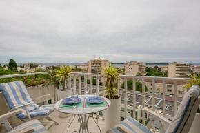 Charming studio with a view on the sea